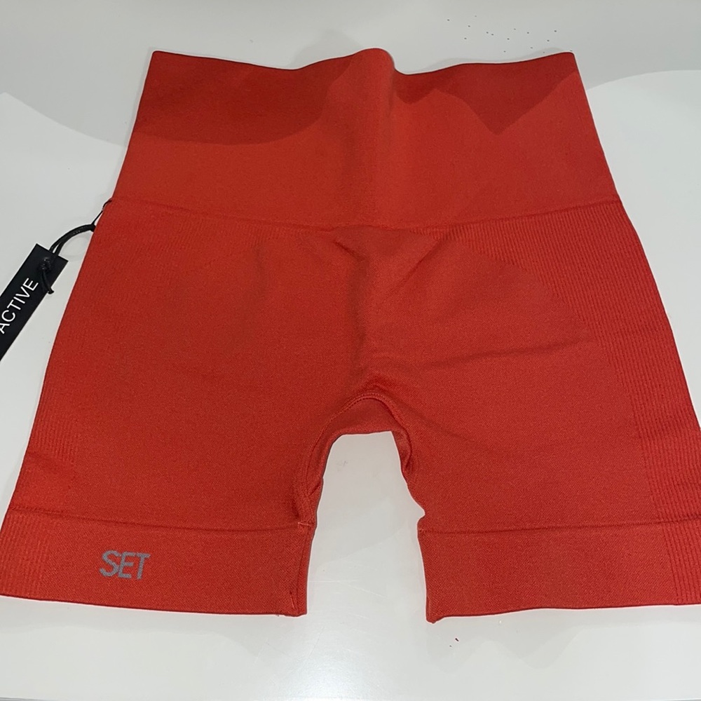 Set Active SculptFlex Bike Shorts - Guava